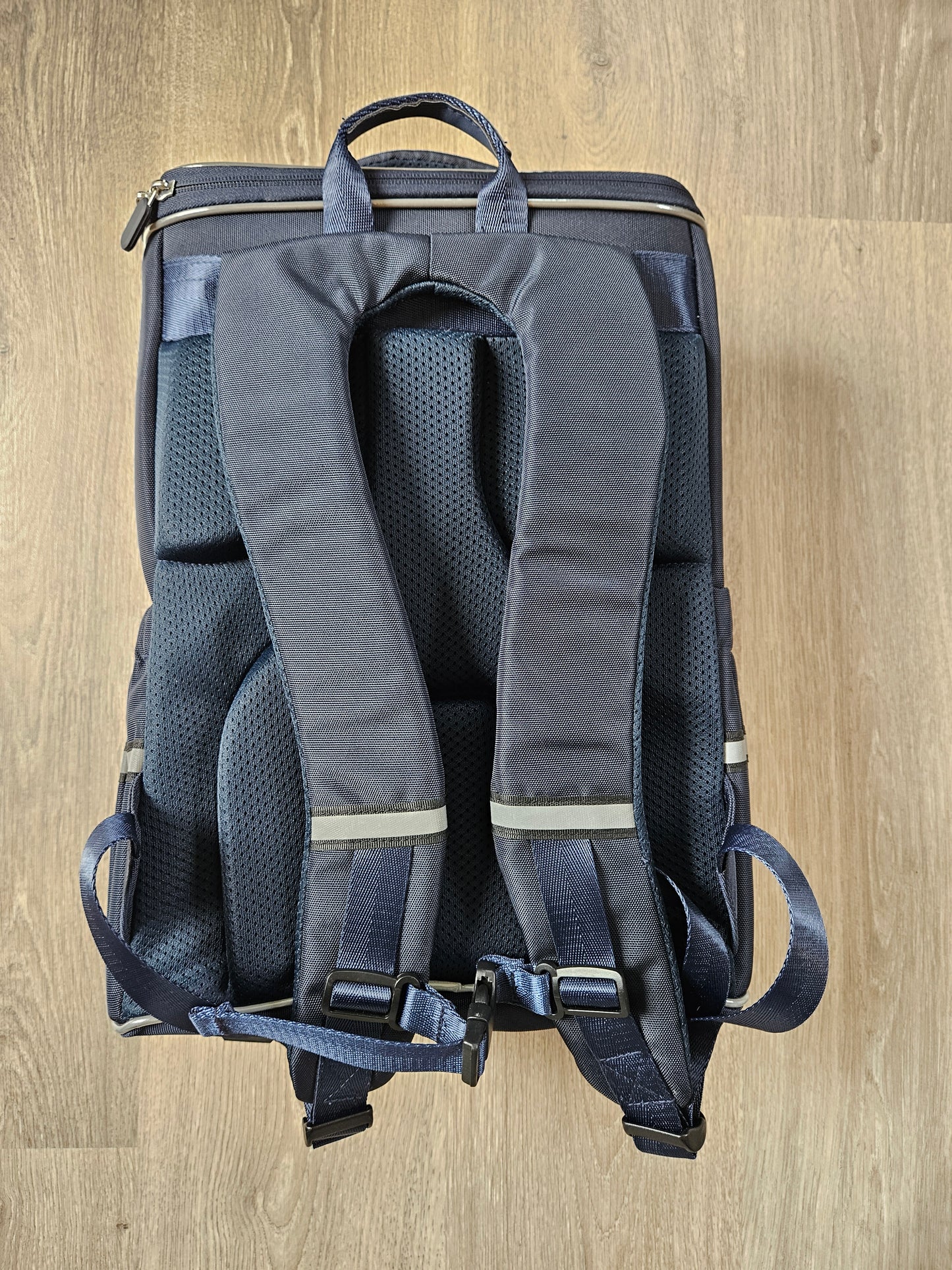 LED Skolesekk med Powerbank USB