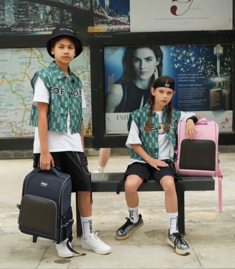 LED Skolesekk med Powerbank USB